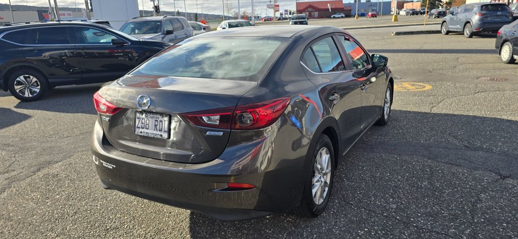 2016 Mazda MAZDA3 GS in Rivière-du-Loup, Quebec - 6 - w1024h768px