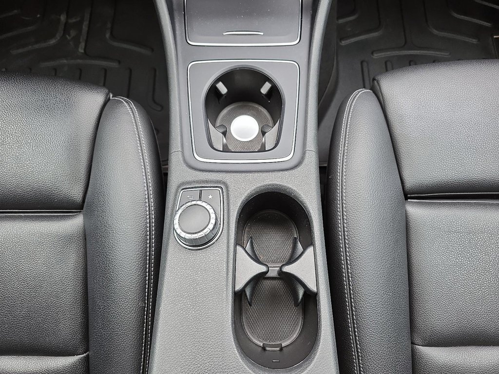 Mercedes-Benz GLA 250 2018 à Rivière-du-Loup, Québec - 14 - w1024h768px