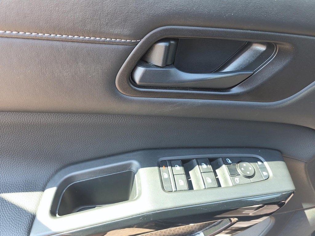 2024 Nissan Pathfinder S in Rivière-du-Loup, Quebec - 11 - w1024h768px