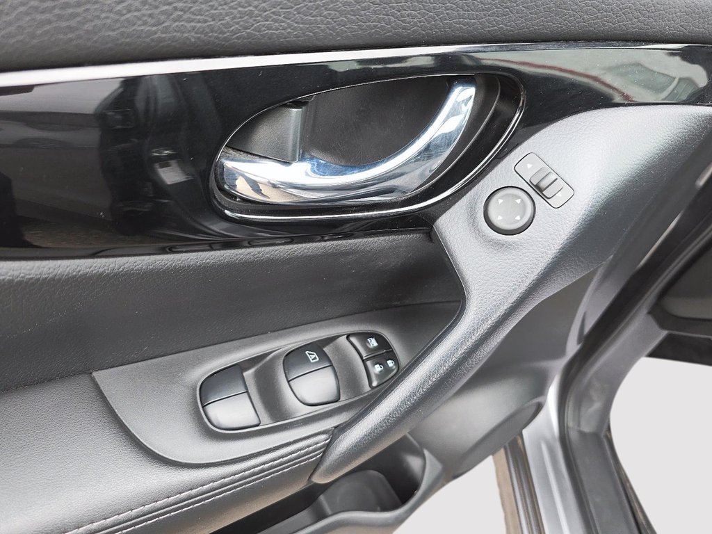 2023 Nissan Qashqai SV in Rivière-du-Loup, Quebec - 10 - w1024h768px