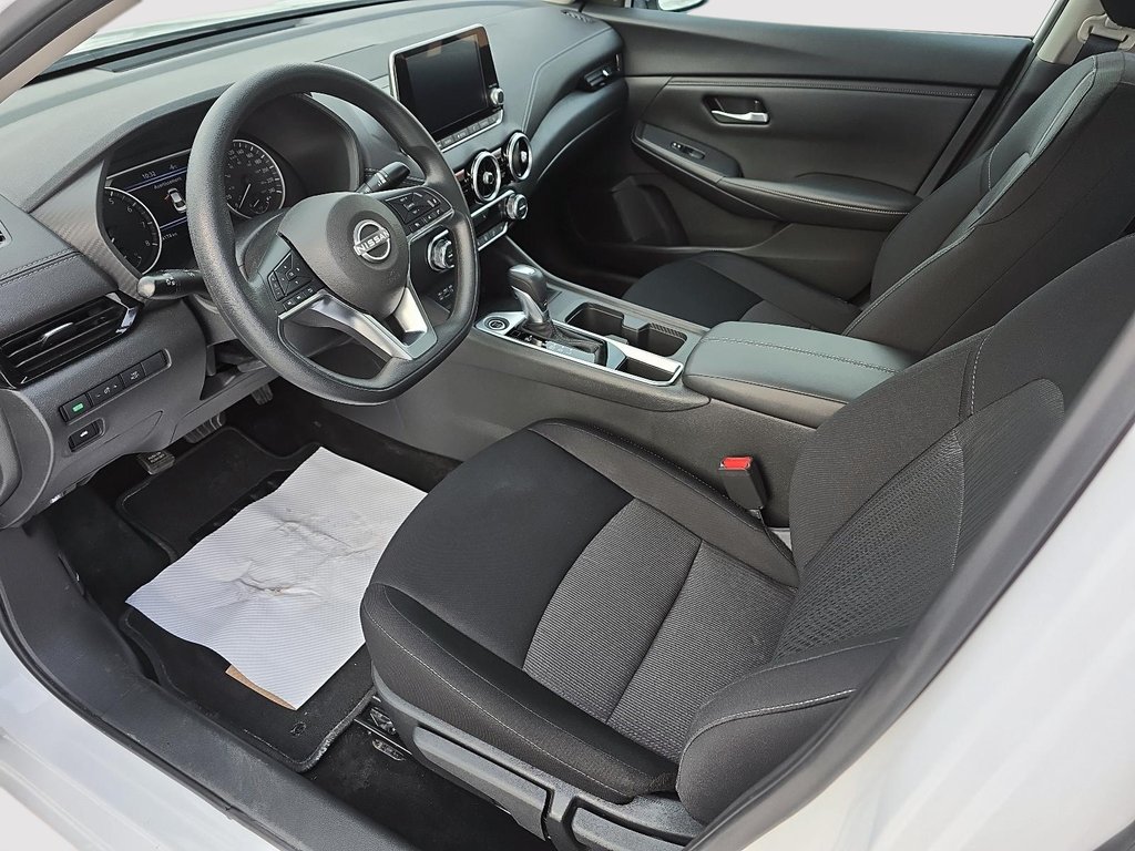 Nissan SENTRA SV  2024 à Rivière-du-Loup, Québec - 8 - w1024h768px