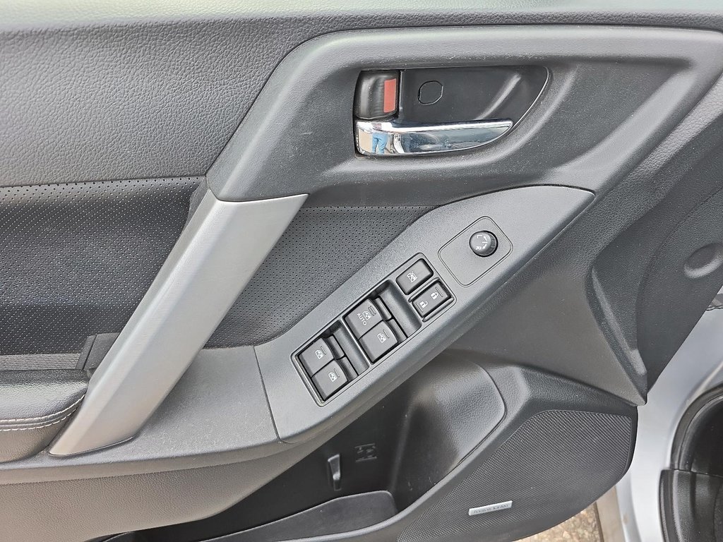 2014 Subaru Forester 2.0XT Touring in Rivière-du-Loup, Quebec - 10 - w1024h768px