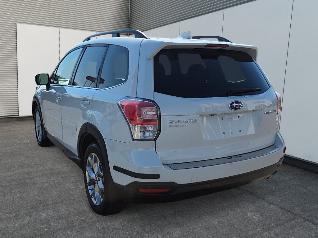 2018 Subaru Forester Touring in Rivière-du-Loup, Quebec - 4 - w1024h768px