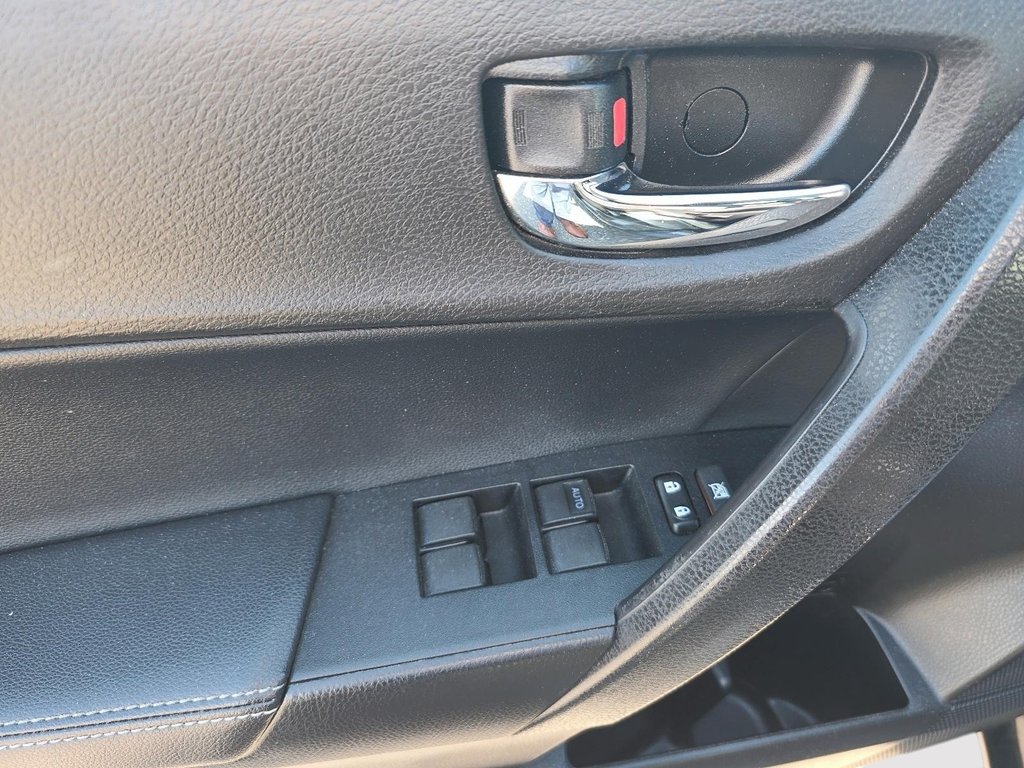 Toyota Corolla SE 2018 à Rivière-du-Loup, Québec - 10 - w1024h768px