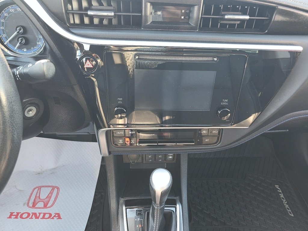 Toyota Corolla SE 2018 à Rivière-du-Loup, Québec - 13 - w1024h768px