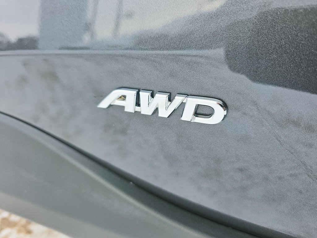 2025 Toyota RAV4 Hybrid XLE in Rivière-du-Loup, Quebec - 15 - w1024h768px