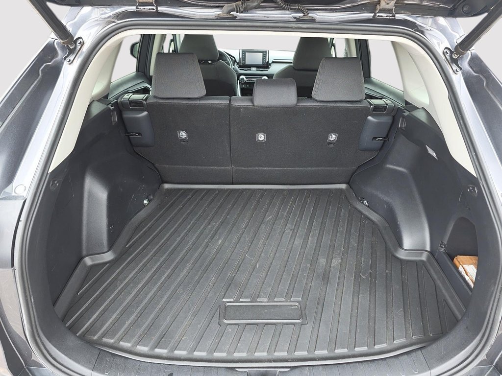 Toyota RAV4 XLE 2019 à Rivière-du-Loup, Québec - 6 - w1024h768px