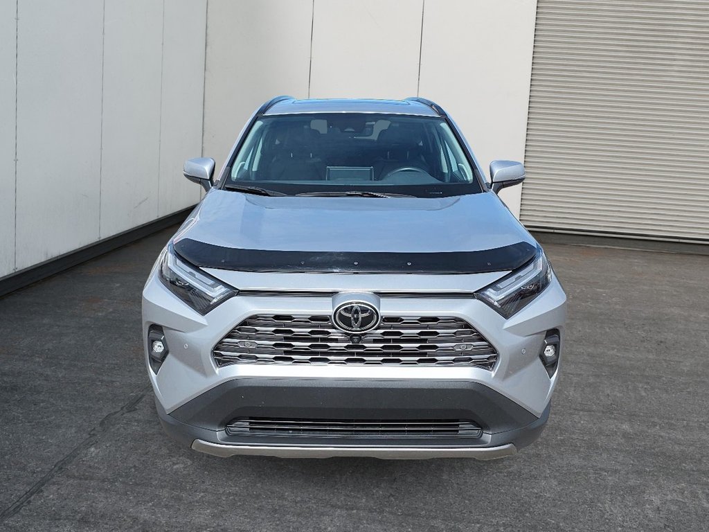 2022 Toyota RAV4 Limited in Rivière-du-Loup, Quebec - 2 - w1024h768px