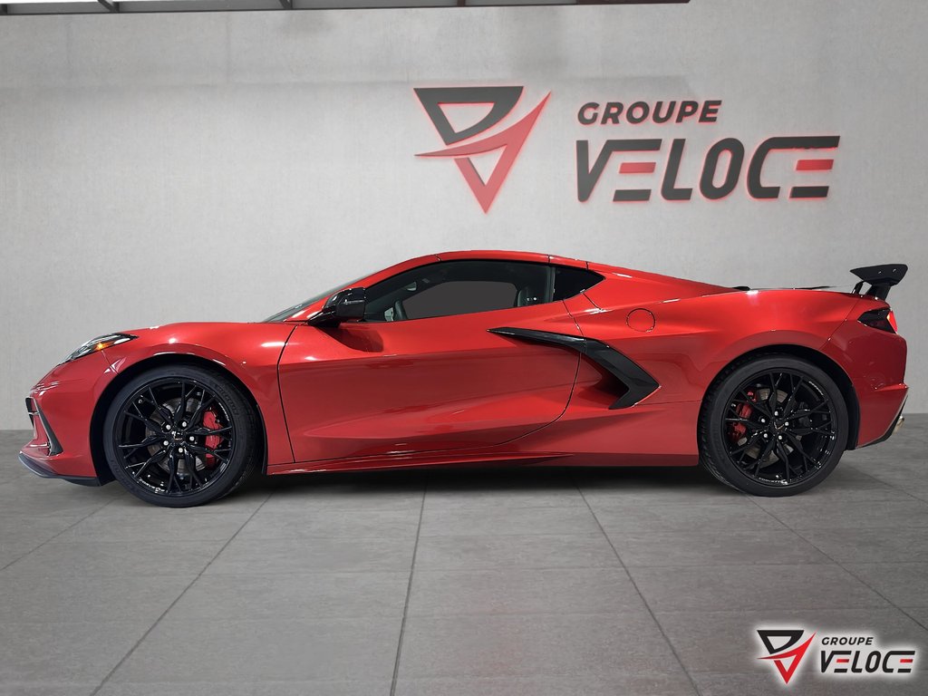 Chevrolet Corvette 1LT 2023 à Rivière-du-Loup, Québec - 3 - w1024h768px