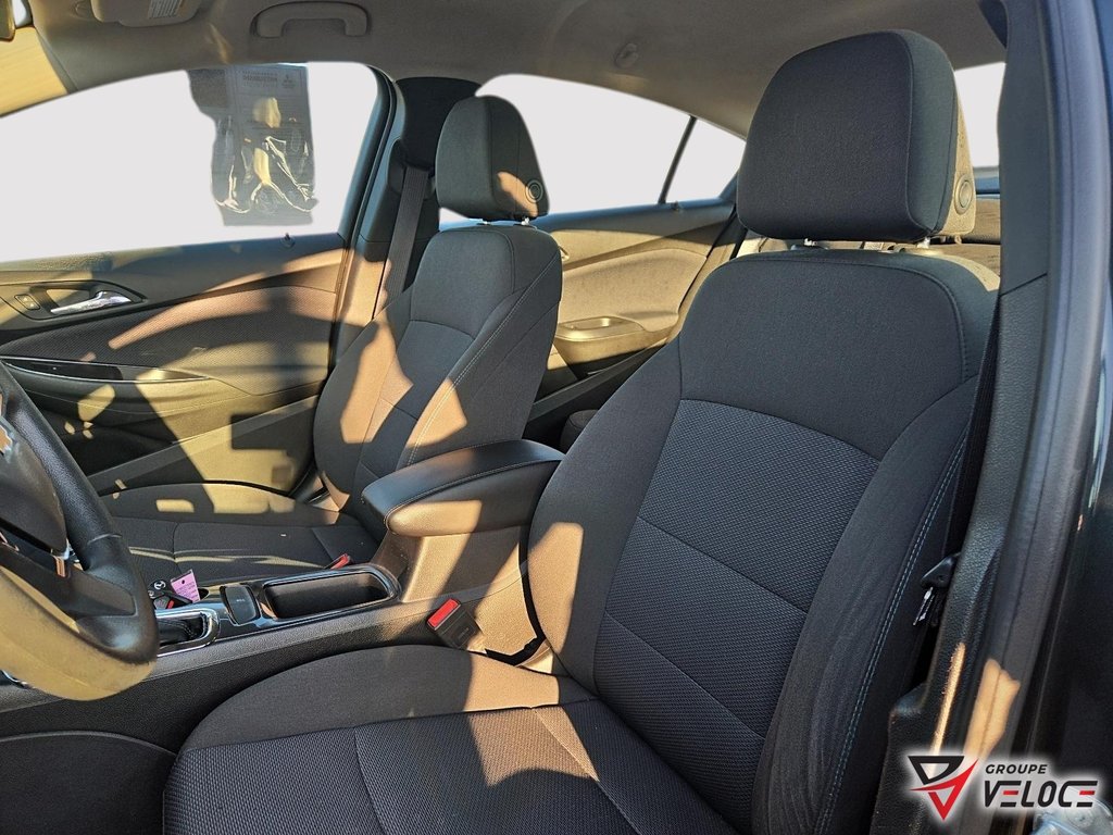 Chevrolet Cruze LT *AUTOMATIQUE, ÉCRAN, FWD* 2018 à Rivière-du-Loup, Québec - 8 - w1024h768px