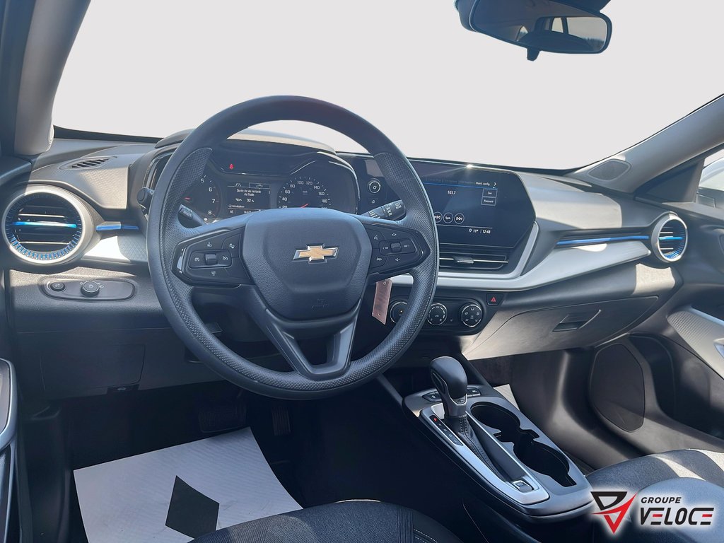 2025 Chevrolet Trax *LS BLUETOOTH SIEGES CHAUFFANTS in Riviere-du-Loup, Quebec - 7 - w1024h768px