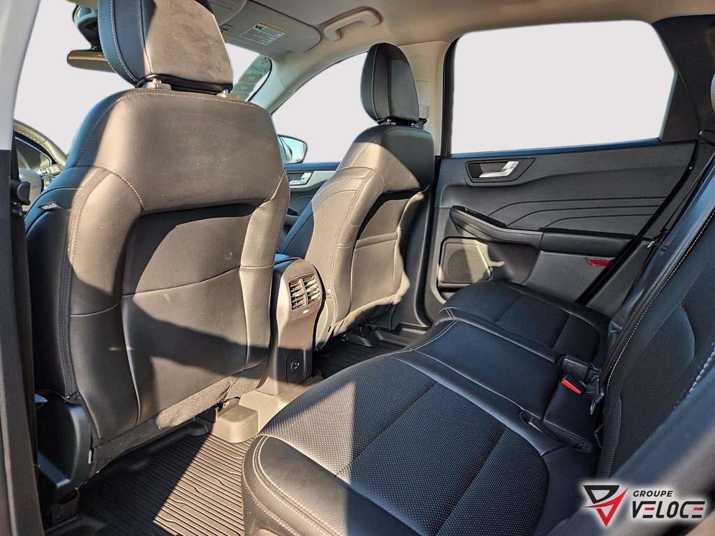 Ford Escape SEL *HYBRIDE, CUIR, AWD* 2022 à Rivière-du-Loup, Québec - 7 - w1024h768px