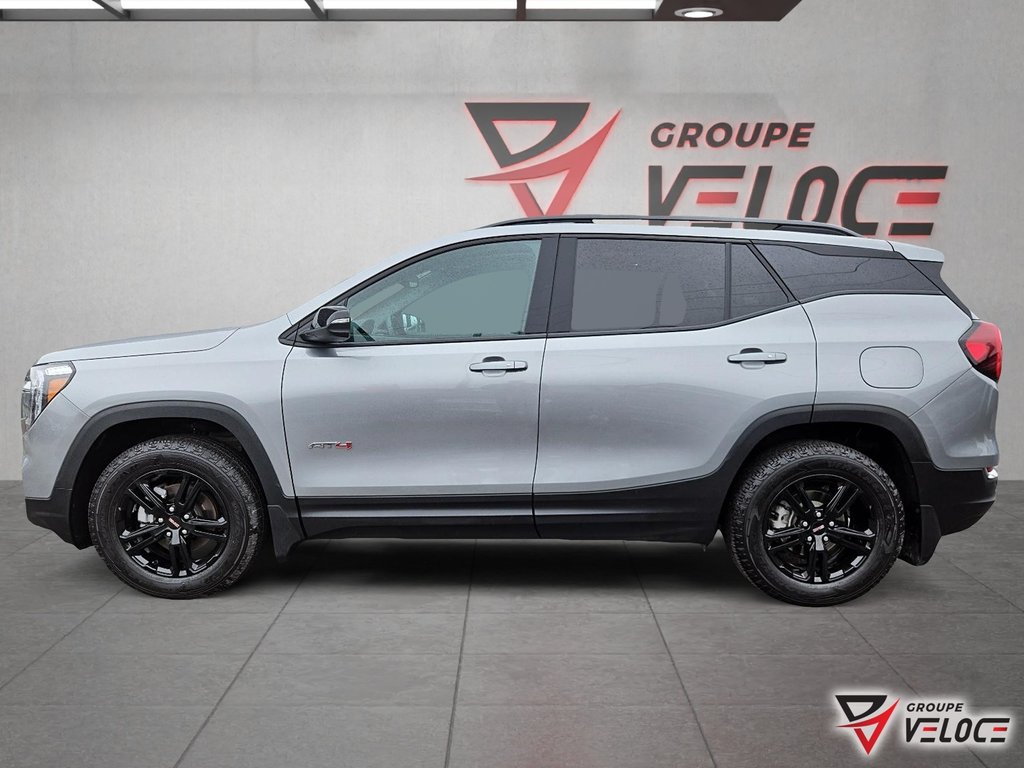 GMC Terrain AT4 *TOIT PANO, CUIR, VOLANT CHAUFFANT* 2024 à Rivière-du-Loup, Québec - 3 - w1024h768px