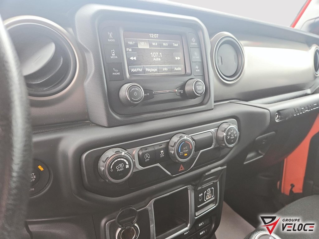 Jeep Wrangler Sport *MANUEL, AIR CLIMATISÉ, 2 PORTES* 2018 à Rivière-du-Loup, Québec - 10 - w1024h768px