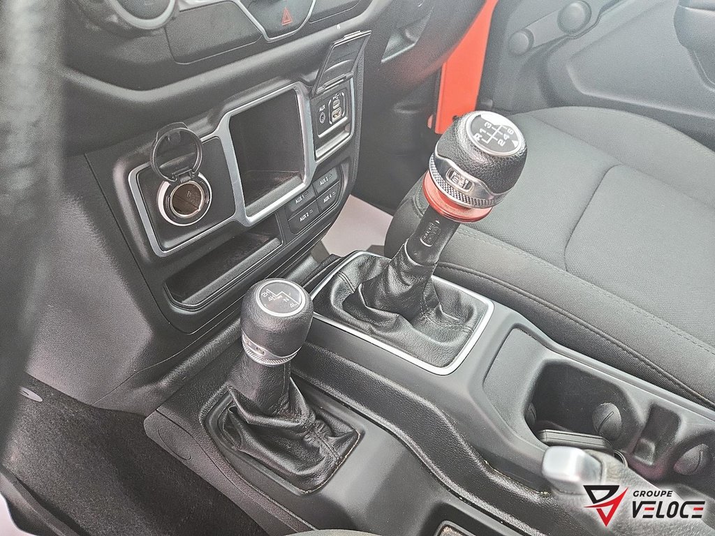 Jeep Wrangler Sport *MANUEL, AIR CLIMATISÉ, 2 PORTES* 2018 à Rivière-du-Loup, Québec - 11 - w1024h768px