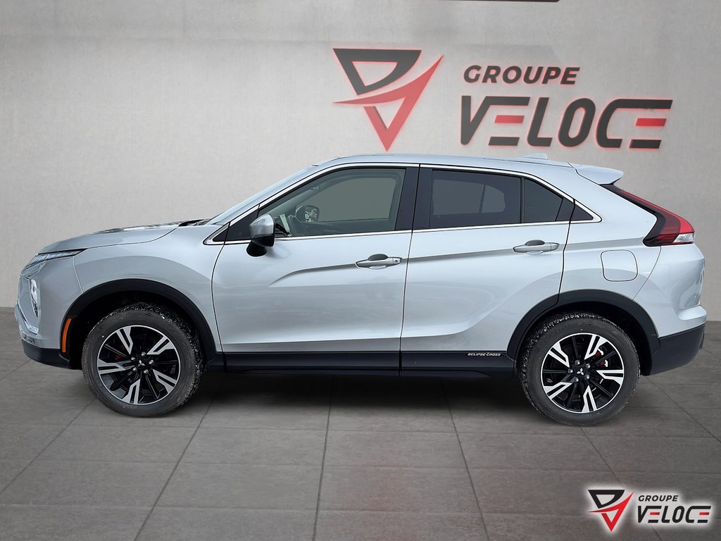 Mitsubishi Eclipse Cross ES 2024 à Rivière-du-Loup, Québec - 3 - w1024h768px