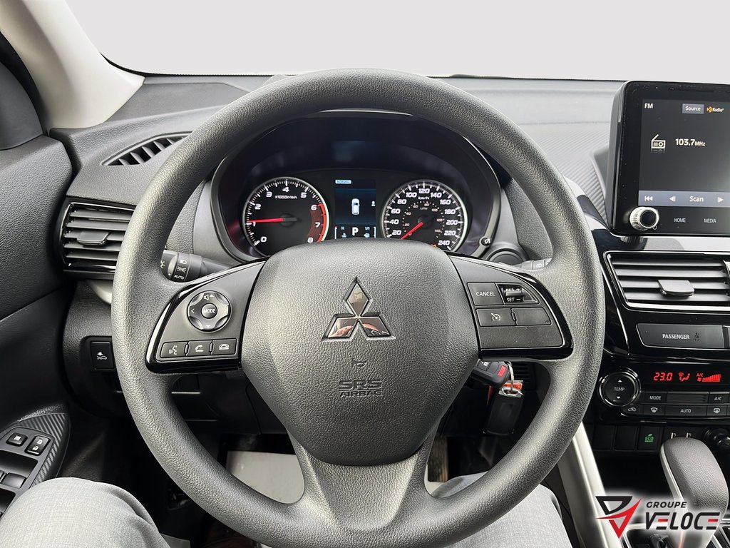 Mitsubishi Eclipse Cross ES 2024 à Rivière-du-Loup, Québec - 8 - w1024h768px