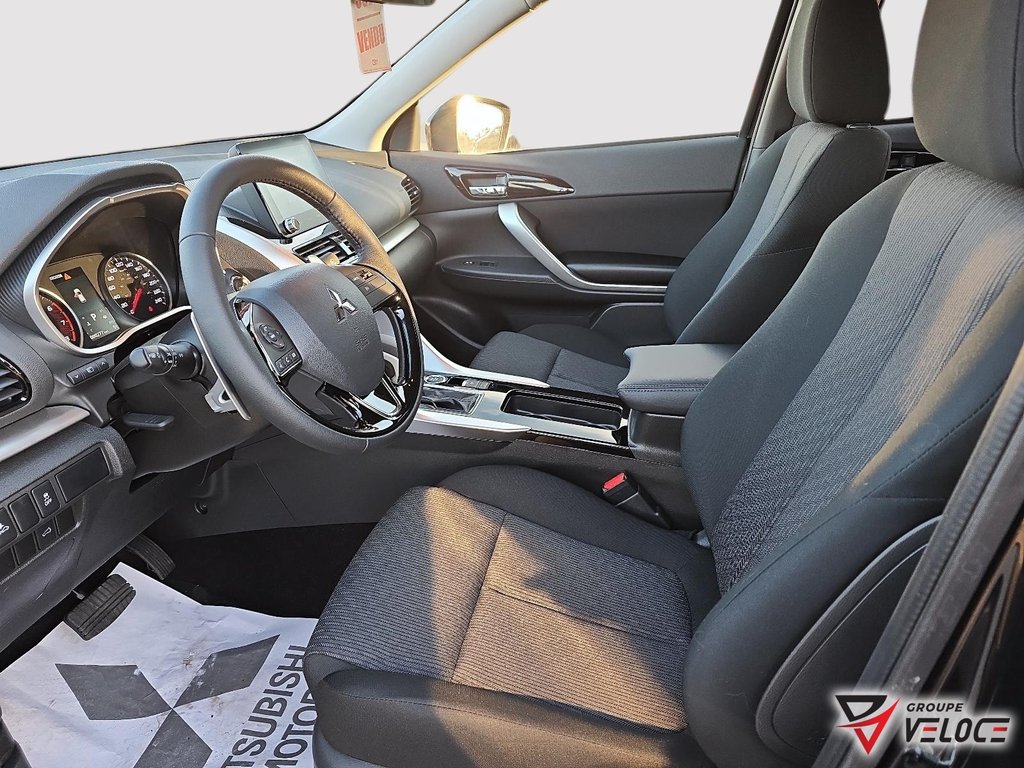 2026 Mitsubishi Eclipse Cross SE in Riviere-du-Loup, Quebec - 9 - w1024h768px