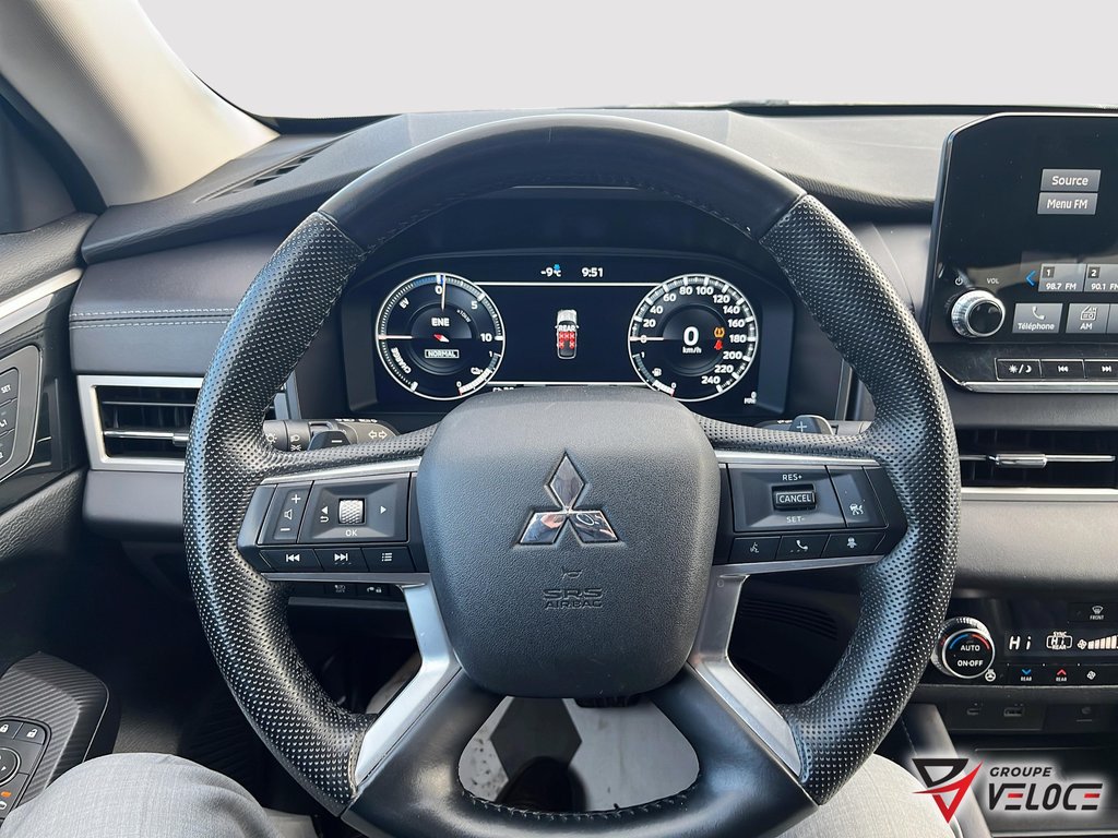 2024 Mitsubishi Outlander Plug-In Hybrid SEL,CUIR,TOIT OUVRANT in Riviere-du-Loup, Quebec - 8 - w1024h768px