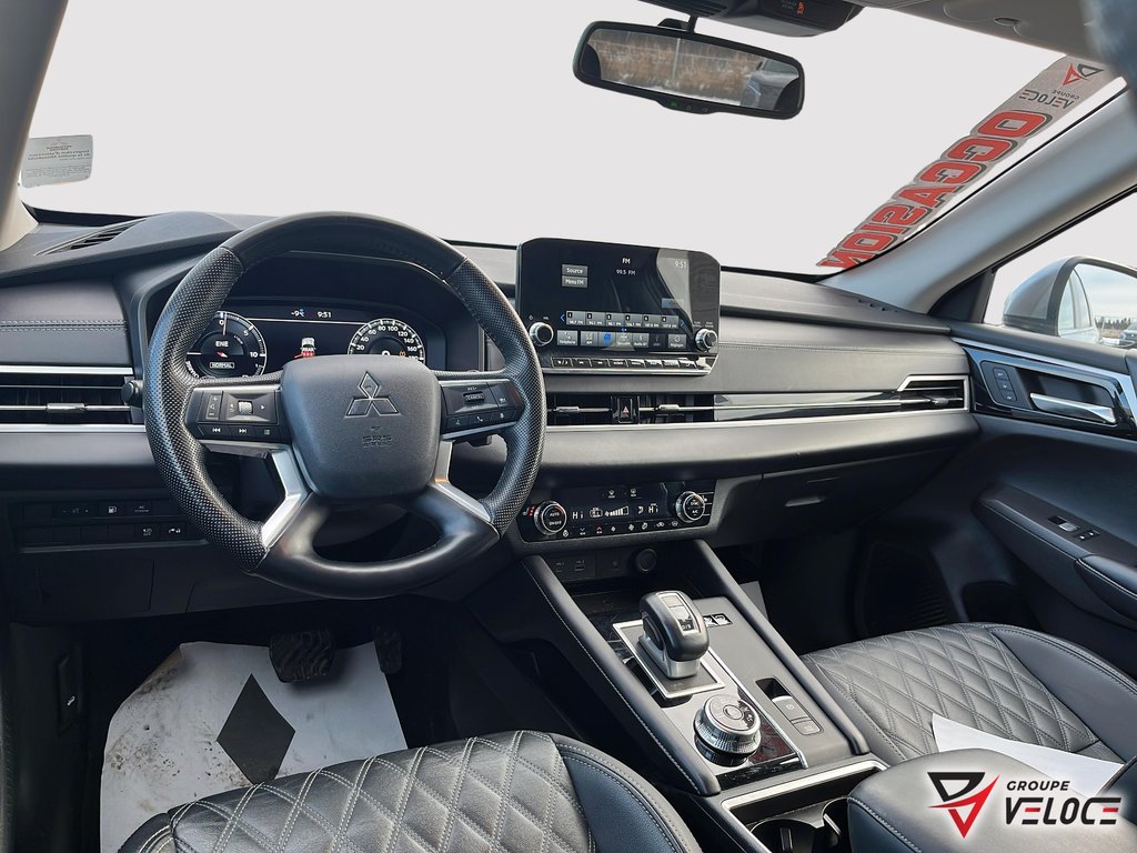 2024 Mitsubishi Outlander Plug-In Hybrid SEL,CUIR,TOIT OUVRANT in Riviere-du-Loup, Quebec - 7 - w1024h768px