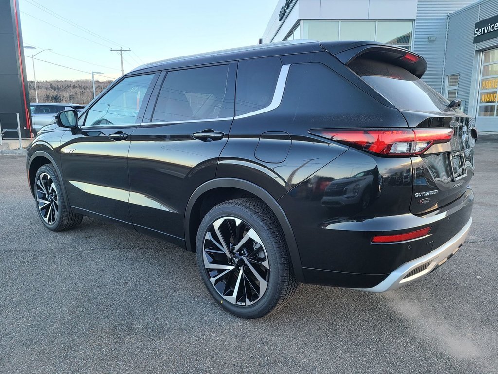 Mitsubishi Outlander Plug-In Hybrid GT 2025 à Rivière-du-Loup, Québec - 5 - w1024h768px