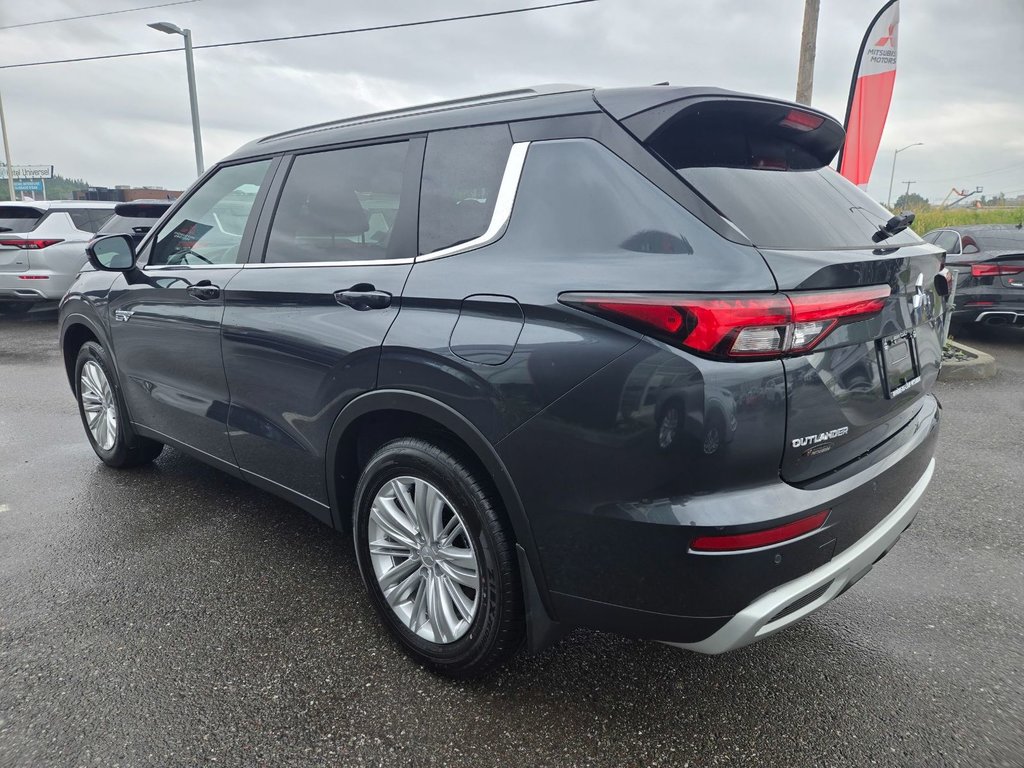 Mitsubishi Outlander Plug-In Hybrid LE 2025 à Rivière-du-Loup, Québec - 4 - w1024h768px