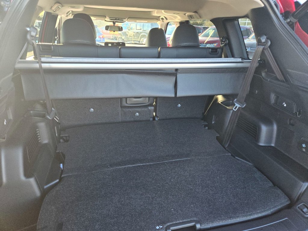 Mitsubishi Outlander Plug-In Hybrid LE 2025 à Rivière-du-Loup, Québec - 8 - w1024h768px