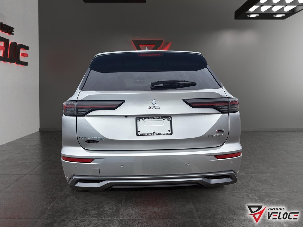 Mitsubishi Outlander Plug-In Hybrid GT 2026 à Rivière-du-Loup, Québec - 5 - w1024h768px