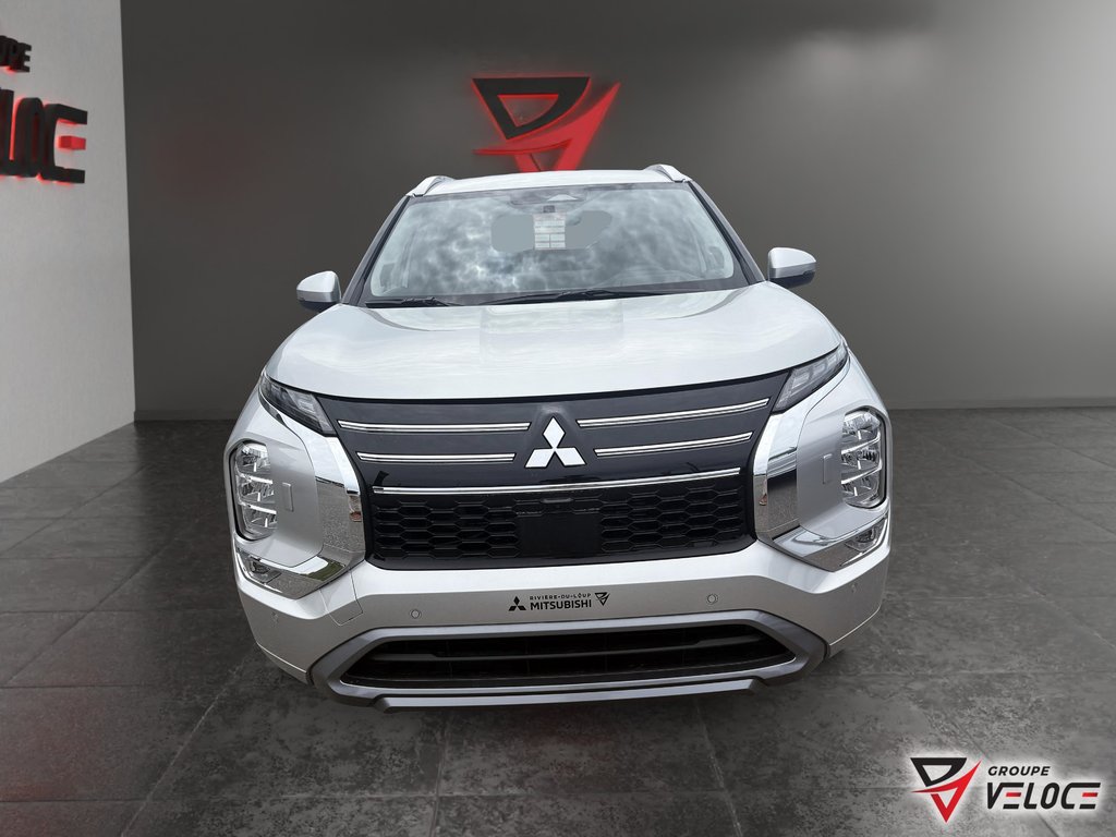 Mitsubishi Outlander Plug-In Hybrid GT 2026 à Rivière-du-Loup, Québec - 2 - w1024h768px