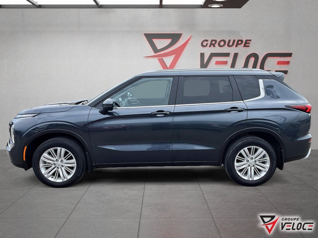 Mitsubishi Outlander *SE TOIT PANO VOLANT CHAUFFANT* 2024 à Rivière-du-Loup, Québec - 3 - w1024h768px