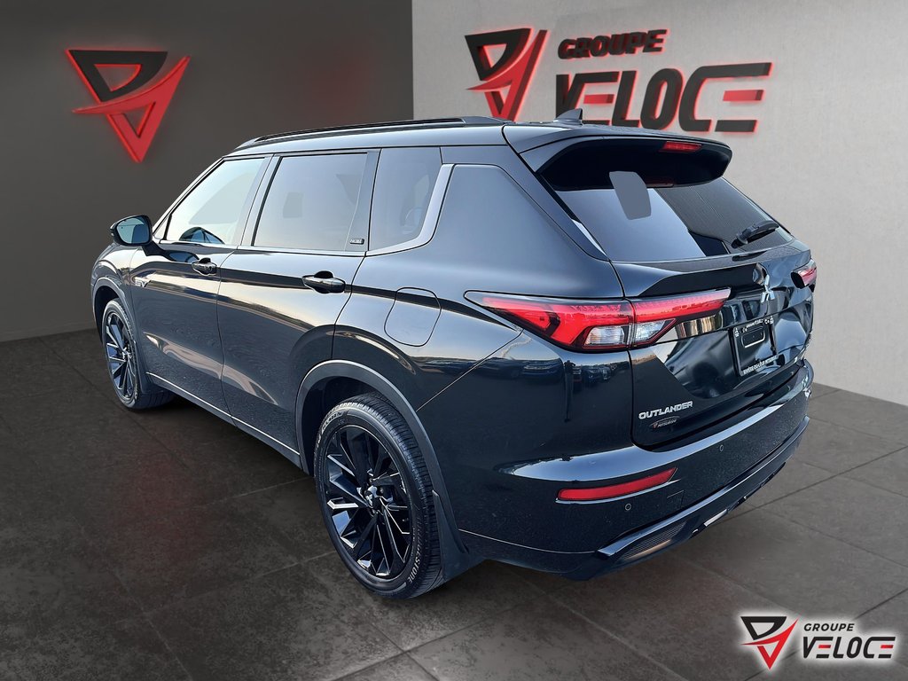 2024 Mitsubishi Outlander *GT CUIR TOIT PANO* in Riviere-du-Loup, Quebec - 4 - w1024h768px