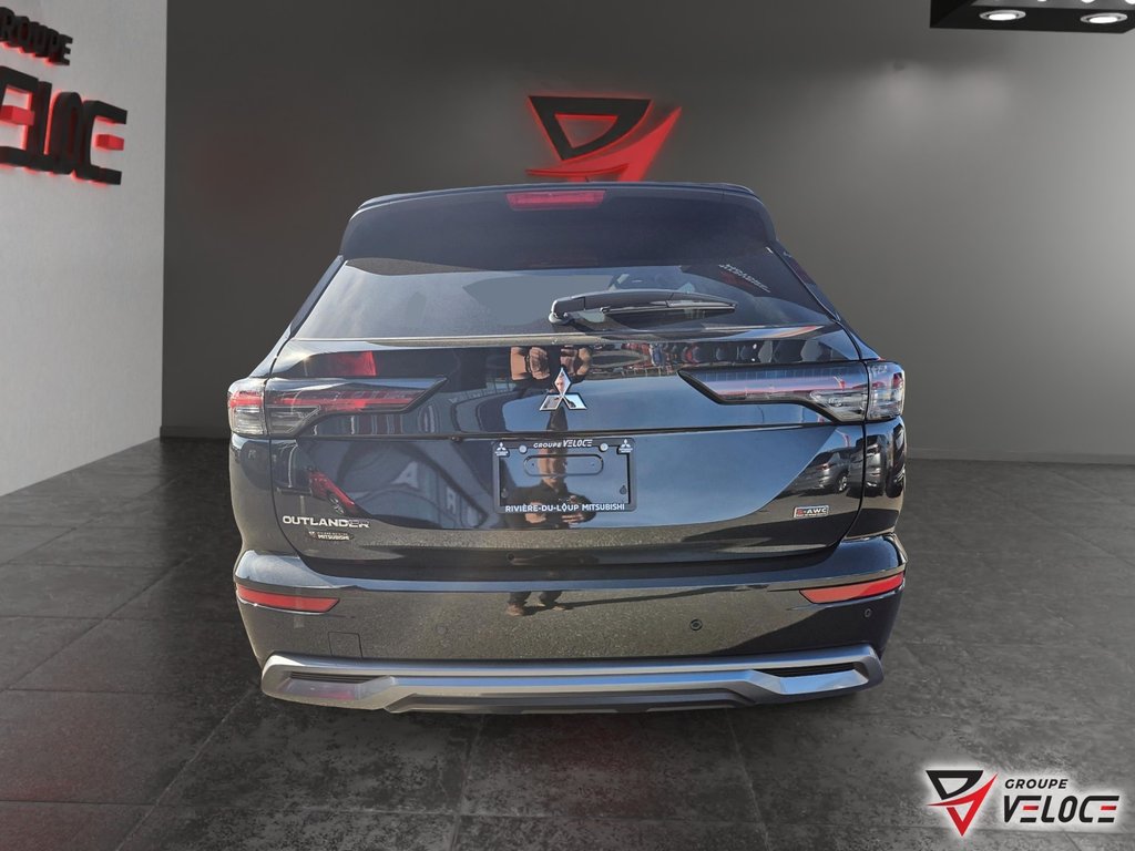 Mitsubishi Outlander SEL S-AWC 2025 à Rivière-du-Loup, Québec - 5 - w1024h768px