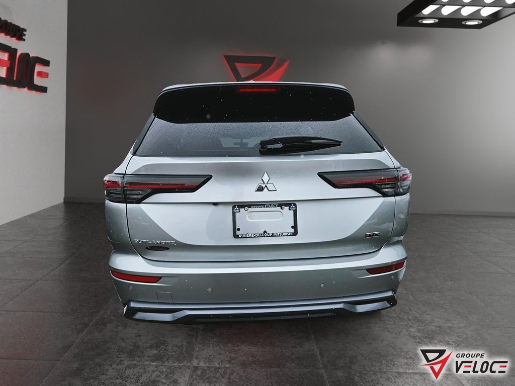 Mitsubishi Outlander SE 2025 à Rivière-du-Loup, Québec - 4 - w1024h768px