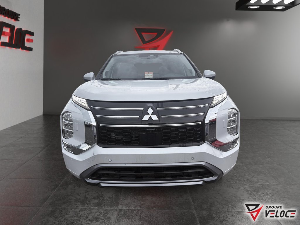 Mitsubishi Outlander  2026 à Rivière-du-Loup, Québec - 2 - w1024h768px