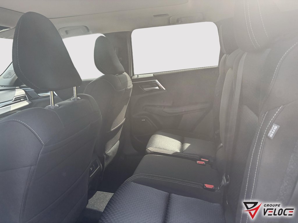 Mitsubishi Outlander SE 2026 à Rivière-du-Loup, Québec - 7 - w1024h768px