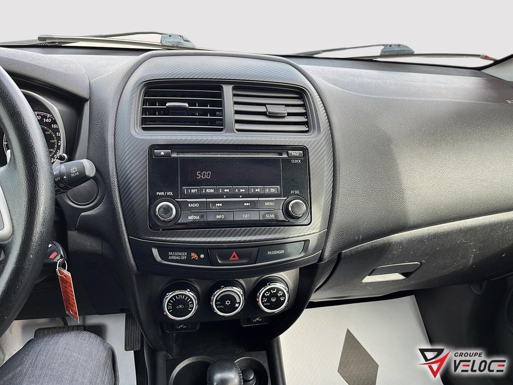 Mitsubishi RVR SE LIMITED 2015 à Rivière-du-Loup, Québec - 8 - w1024h768px