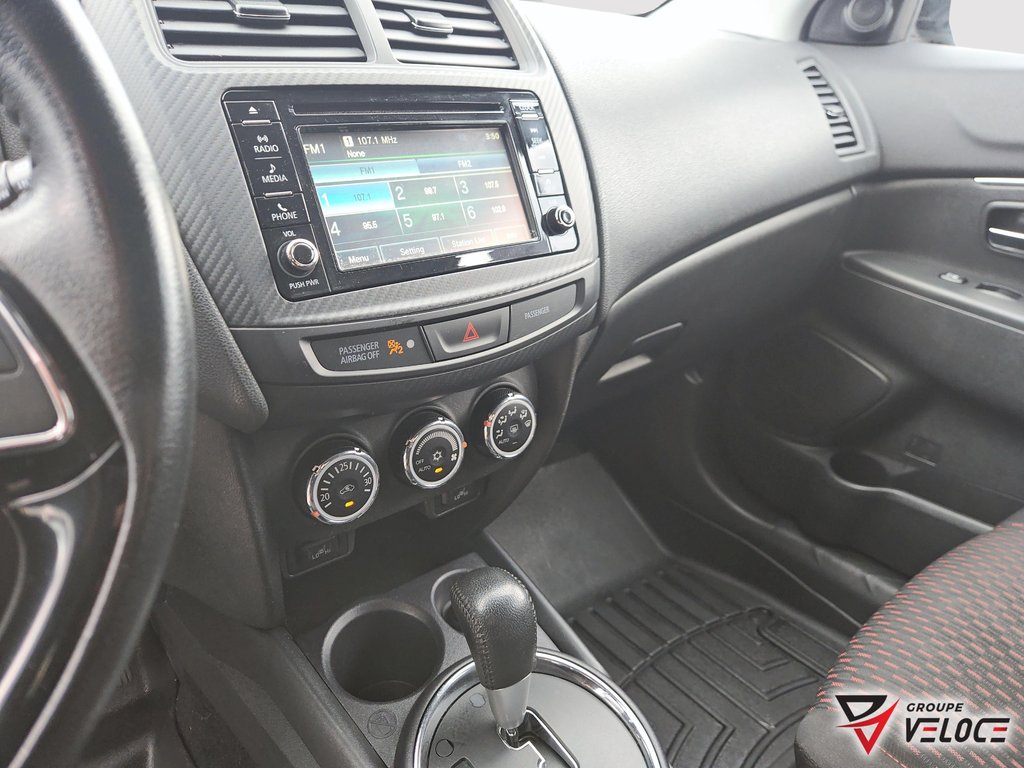 2017 Mitsubishi RVR *SE SIEGES CHAUFFANT BLUETOOTH in Riviere-du-Loup, Quebec - 12 - w1024h768px