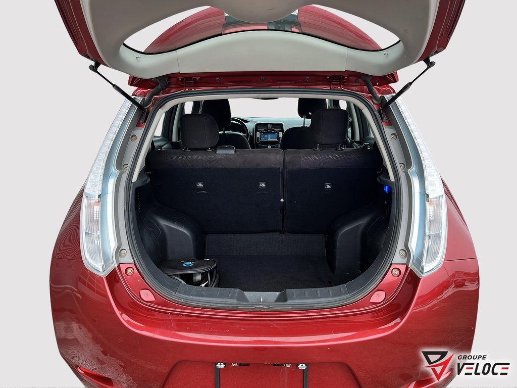 2014 Nissan LEAF SL in Riviere-du-Loup, Quebec - 7 - w1024h768px