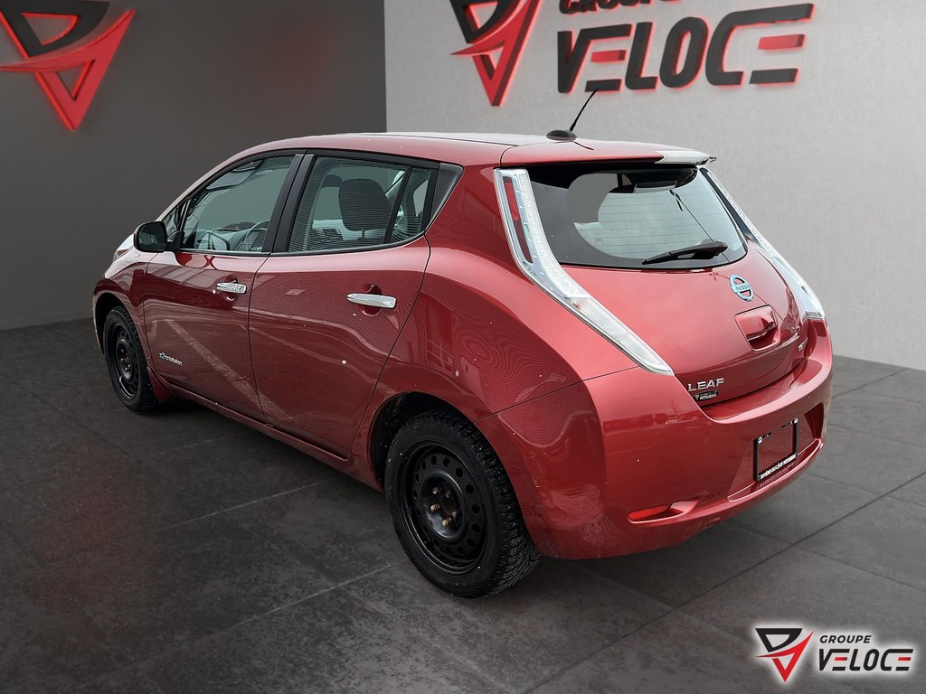 2014 Nissan LEAF SL in Riviere-du-Loup, Quebec - 5 - w1024h768px