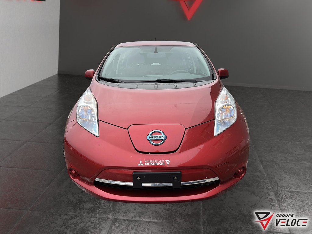 2014 Nissan LEAF SL in Riviere-du-Loup, Quebec - 2 - w1024h768px