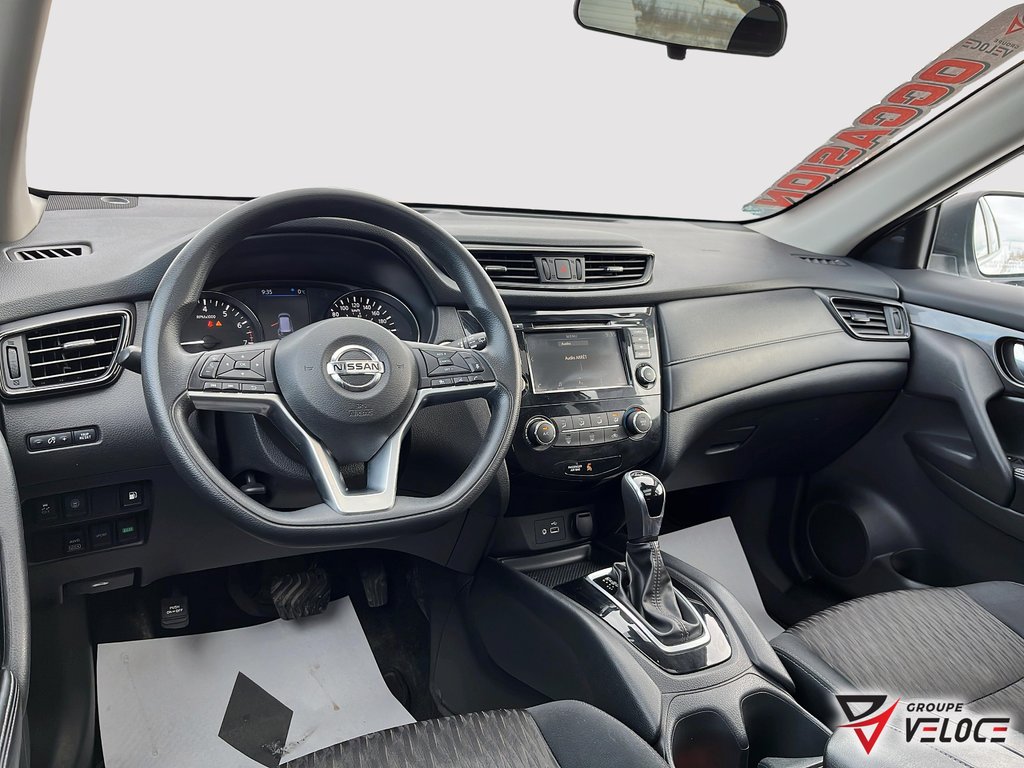Nissan Rogue SV, TOIT OUVRANT,AWD 2019 à Rivière-du-Loup, Québec - 7 - w1024h768px