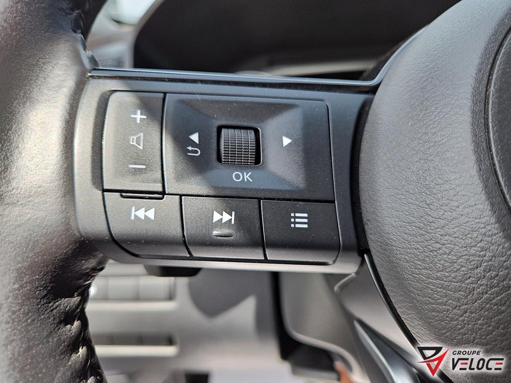 2021 Nissan Rogue SV *AWD, TOIT PANO, SIÈGES CHAUFFANTS* in Riviere-du-Loup, Quebec - 11 - w1024h768px