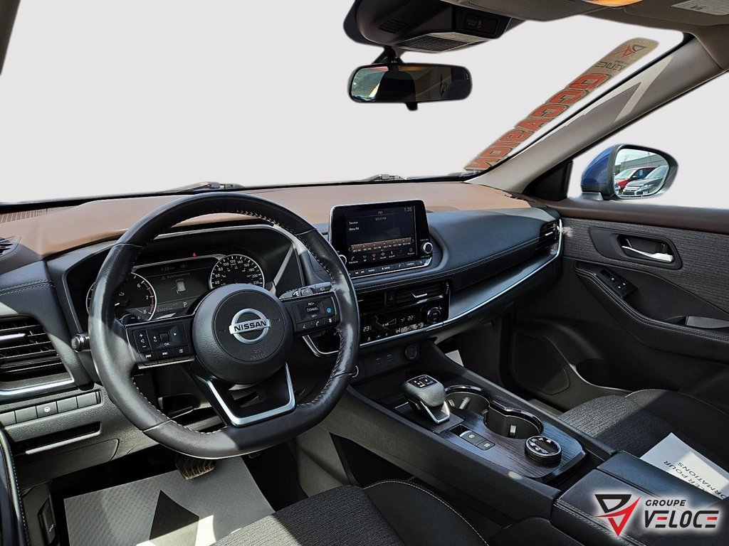 2021 Nissan Rogue SV *AWD, TOIT PANO, SIÈGES CHAUFFANTS* in Riviere-du-Loup, Quebec - 8 - w1024h768px
