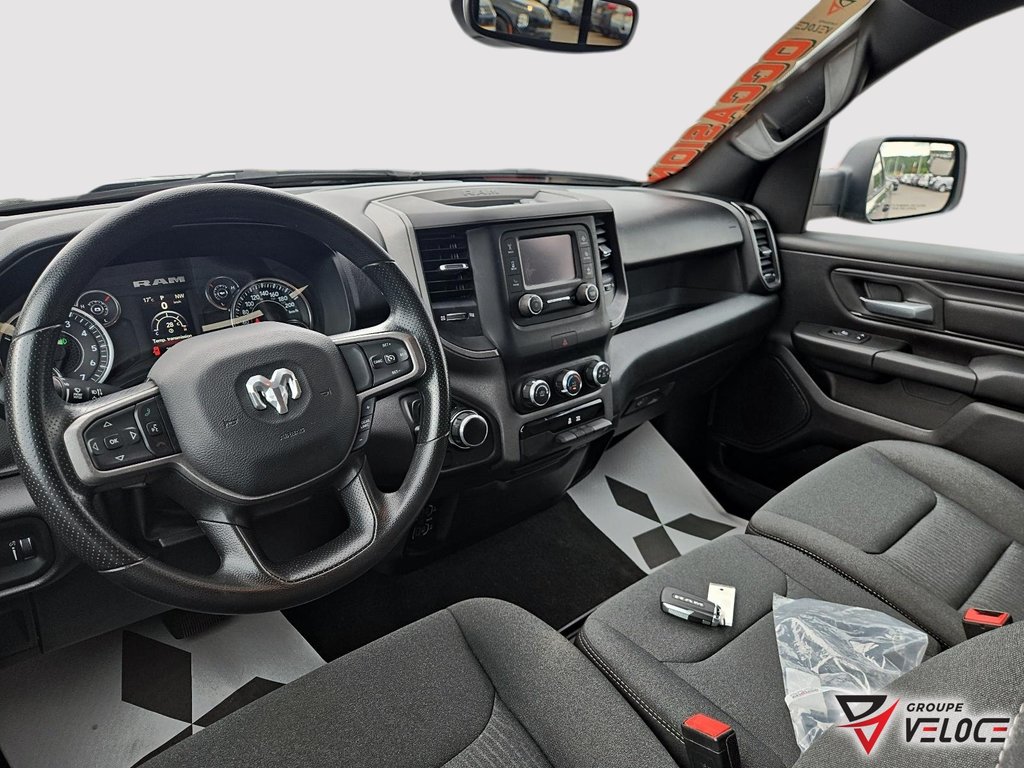 Ram 1500 Tradesman *V6 ETORQUE, CREWCAB* 2023 à Rivière-du-Loup, Québec - 7 - w1024h768px