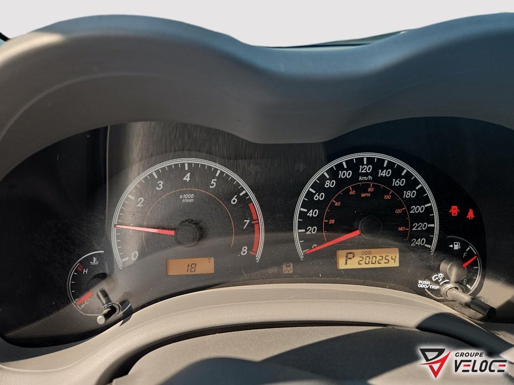 Toyota Corolla LE *AUTOMATIQUE, AIR CLIMATISÉ, TISSU* 2010 à Rivière-du-Loup, Québec - 9 - w1024h768px