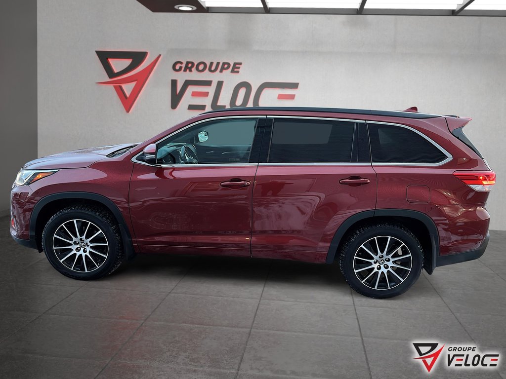 Toyota Highlander SE, CUIR, TOIT OUVRANT 2017 à Rivière-du-Loup, Québec - 3 - w1024h768px