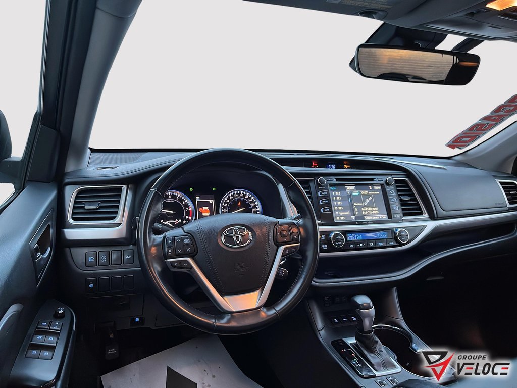 Toyota Highlander SE, CUIR, TOIT OUVRANT 2017 à Rivière-du-Loup, Québec - 7 - w1024h768px
