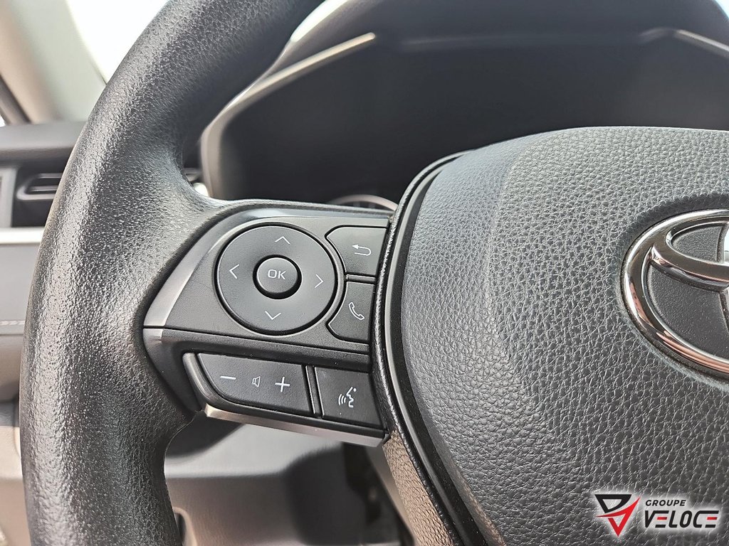 Toyota RAV4 LE *AWD, SIÈGES CHAUFFANTS, TISSU* 2019 à Rivière-du-Loup, Québec - 11 - w1024h768px