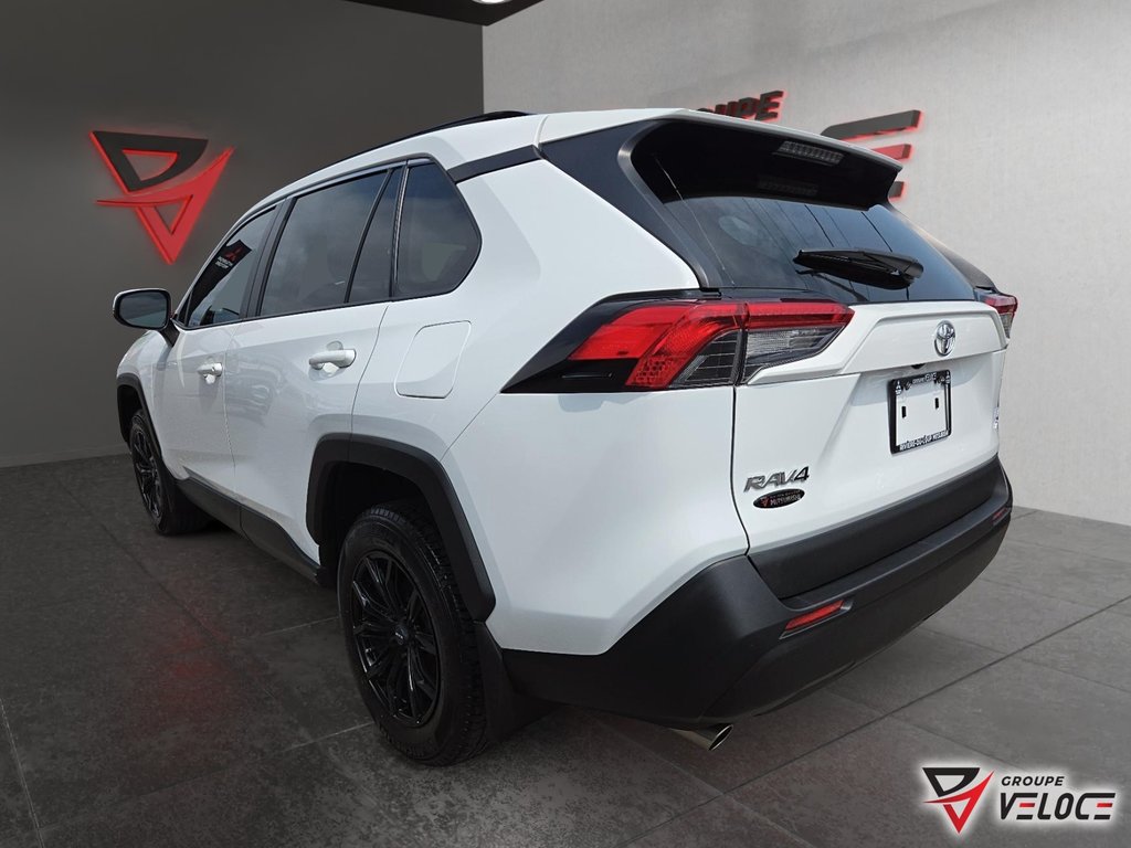 Toyota RAV4 LE *AWD, SIÈGES CHAUFFANTS, TISSU* 2019 à Rivière-du-Loup, Québec - 4 - w1024h768px