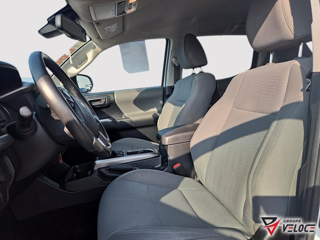 Toyota Tacoma SR5 *AUTOMATIQUE, V6, ÉCRAN* 2019 à Rivière-du-Loup, Québec - 8 - w1024h768px